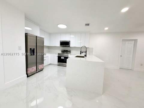 17800 NW 8th Ave, Miami Gardens FL - photo 6 of 30