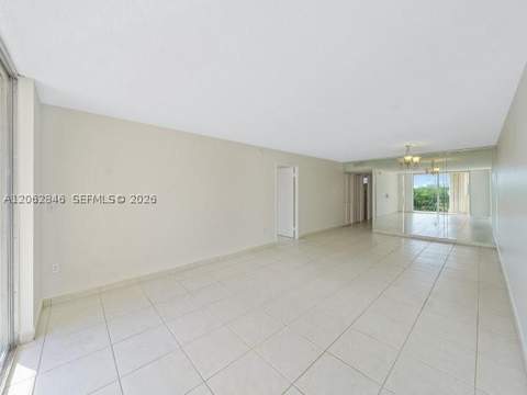 7921 Byron Ave 404, Miami Beach FL - photo 12 of 47