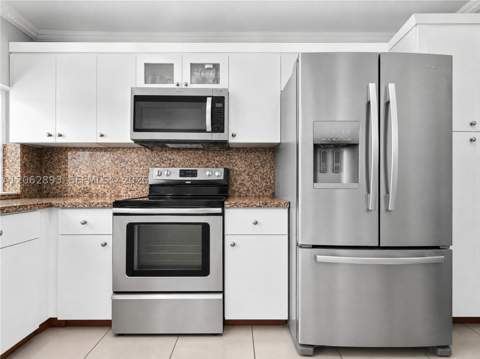 11271 SW 176th St, Miami FL - photo 6 of 34