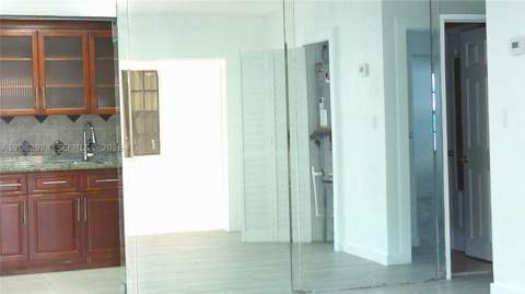 2531 NW 88th St, Miami FL - photo 11 of 17