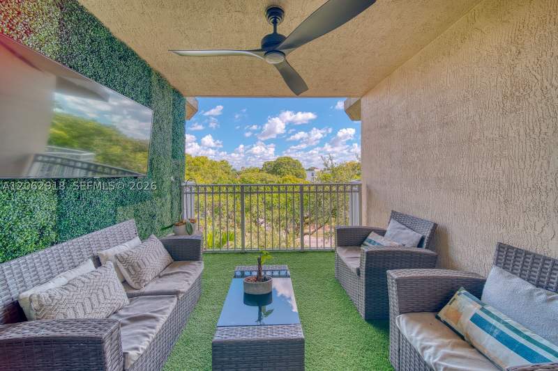 1 bedroom Condominium at 1650 Coral Way 510, Marbella Condo, Miami — photo 3