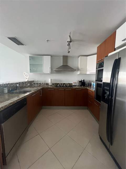 170 SE 14th St 2007, Miami FL - photo 12 of 28