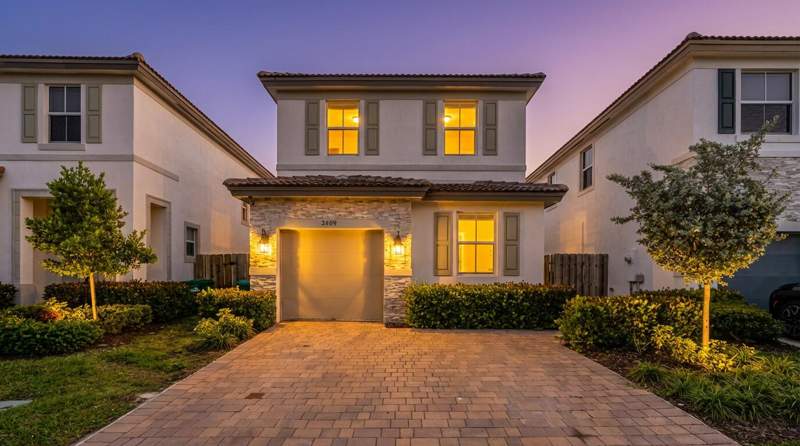 4 bedroom SingleFamilyResidence at 2409 NW 131st Circle, Golf Ests 1st Addn, Miami — photo 2