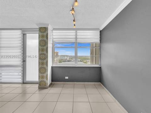301 174th St 2205, Sunny Isles Beach FL - photo 10 of 61