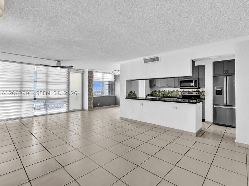 1 bedroom Condominium at 301 174th St 2205, Winston Towers 500 Condo, Sunny Isles Beach — photo 5