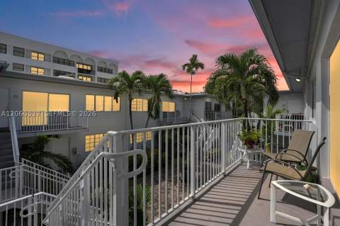 9280 Bay Harbor Ter 26, Bay Harbor Islands FL - photo 15 of 21
