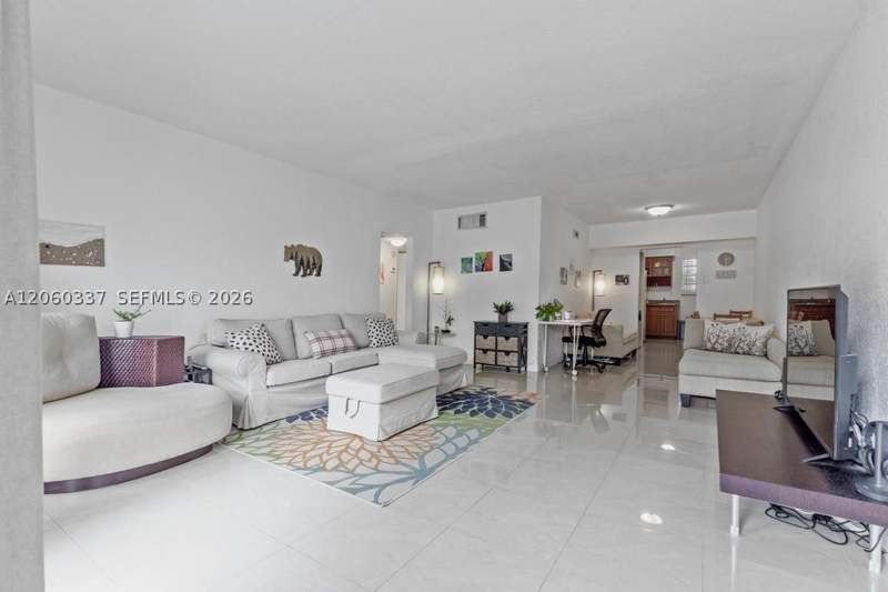 2 bedroom Condominium at 9280 Bay Harbor Ter 26, Southern Star Condo, Bay Harbor Islands — photo 4