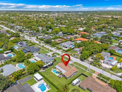 10360 SW 112th St, Miami FL - photo 10 of 35