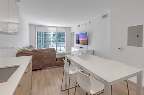 1300 Brickell Bay Dr 903, Miami FL - photo 9 of 39