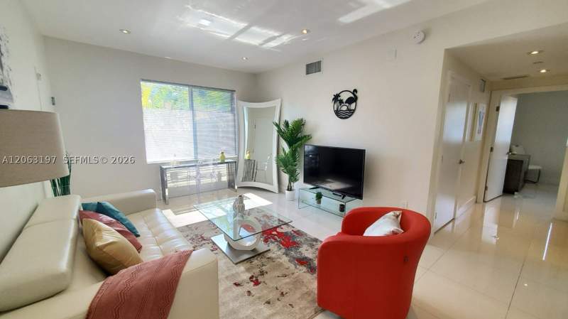 2 bedroom SingleFamilyResidence at 1620 Bay Rd, Lincoln Terrace Sub, Miami Beach — photo 3