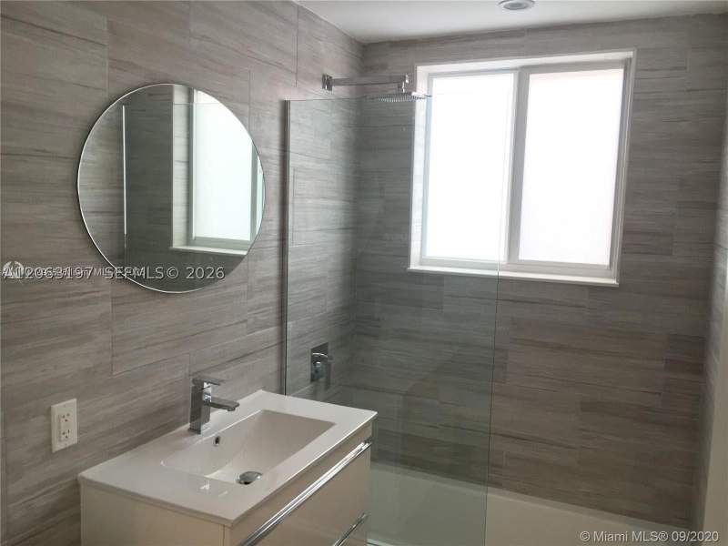 2 bedroom SingleFamilyResidence at 1620 Bay Rd, Lincoln Terrace Sub, Miami Beach — photo 5