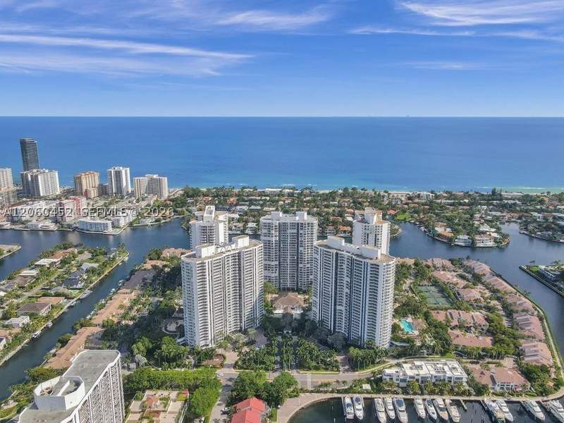 3 bedroom Condominium at 21205 Yacht Club Dr 1502, North Tower At The Point, Aventura — photo 2