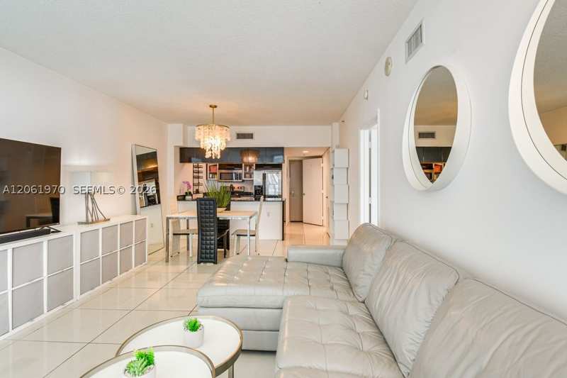 1 bedroom Condominium at 1750 N Bayshore Dr 1909, Opera Tower Condo, Miami — photo 1