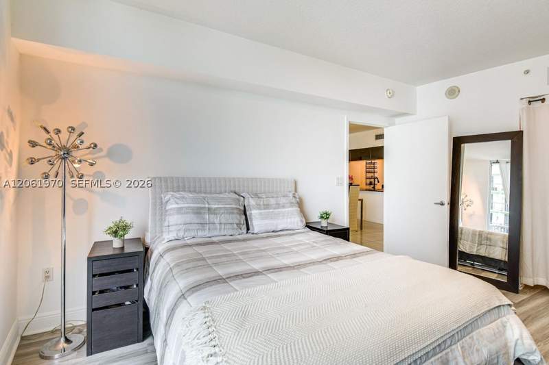 1 bedroom Condominium at 1750 N Bayshore Dr 1909, Opera Tower Condo, Miami — photo 4