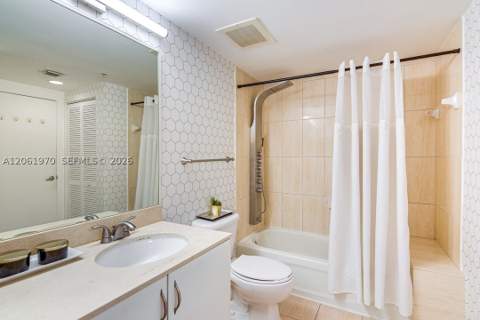 1750 N Bayshore Dr 1909, Miami FL - photo 7 of 31