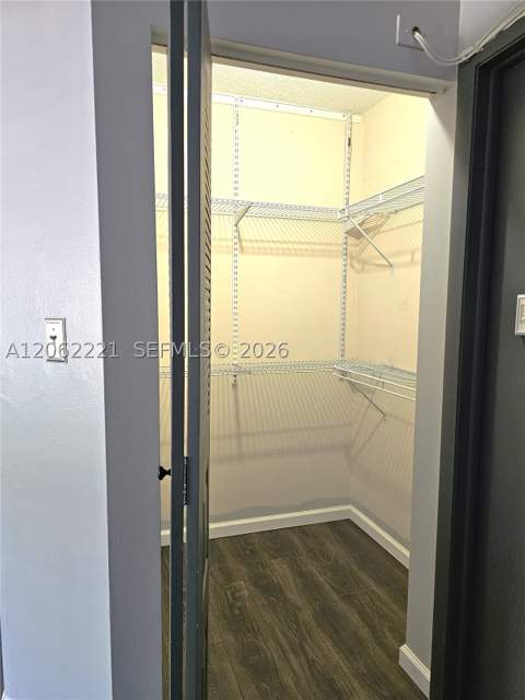 13904 SW 91st Ter 13904, Miami FL - photo 15 of 19