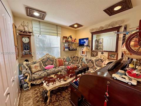 3457 NE 2nd St, Homestead FL - photo 6 of 13