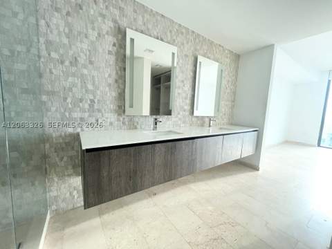 68 SE 6th St 3810, Miami FL - photo 19 of 34