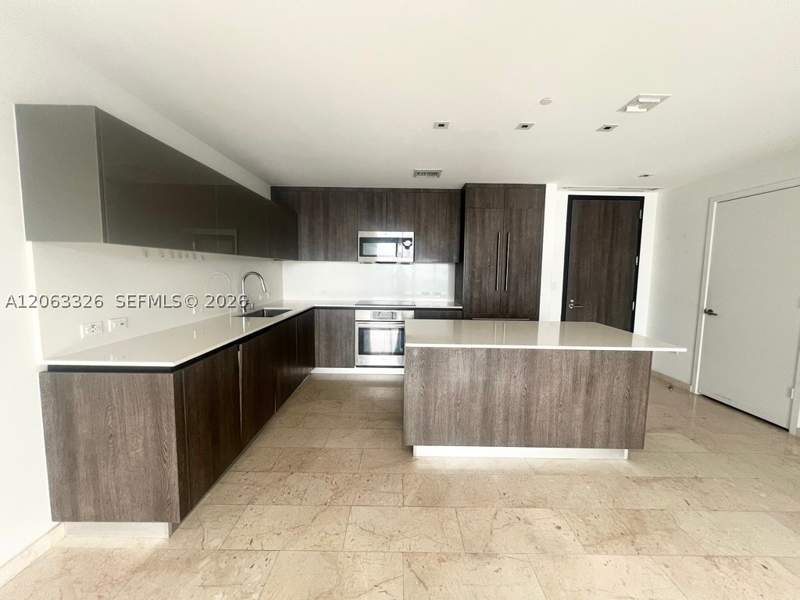 2 bedroom Condominium at 68 SE 6th St 3810, Reach Condo, Miami — photo 5