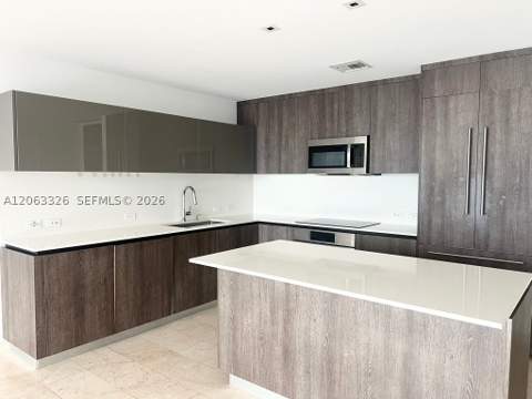 68 SE 6th St 3810, Miami FL - photo 6 of 34