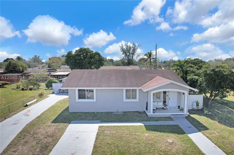 3 bedroom SingleFamilyResidence at 3280 NW 213th Ter, Liberty Gardens, Miami Gardens — photo 1