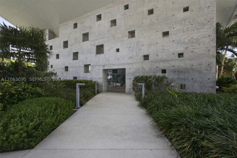 1 bedroom Condominium at 88 SW 7th St 2307, Rise Condo, Miami — photo 5