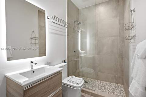 229 SW 9th St 405, Miami FL - photo 9 of 36