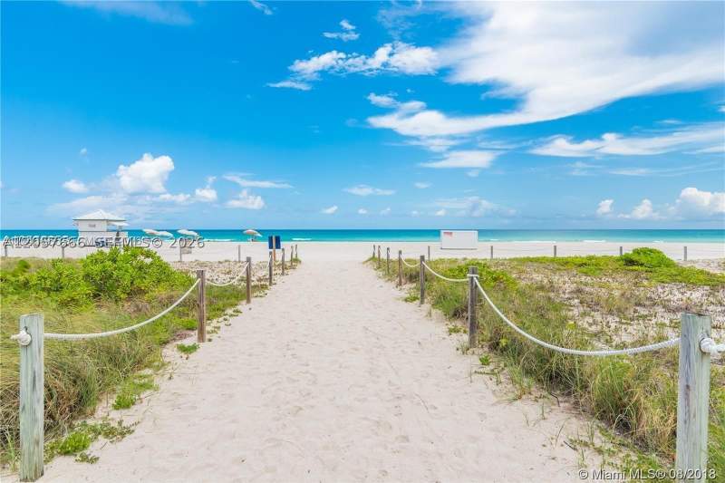 1 bedroom Condominium at 6301 Collins Ave 1504, La Gorce Palace Condo, Miami Beach — photo 2
