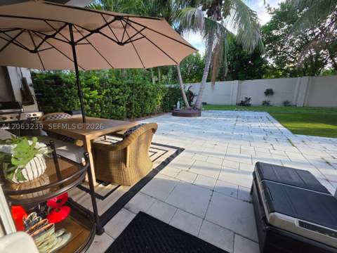 10797 NW 73rd Ter, Doral FL - photo 8 of 18