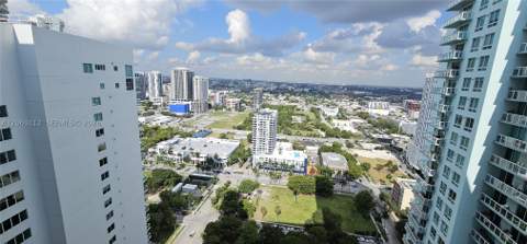 1800 N Bayshore Dr 3808, Miami FL - photo 10 of 21