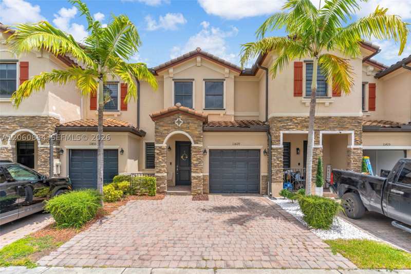 3 bedroom Townhouse at 11429 SW 253rd St, Coco Palm Estates, Homestead — photo 1