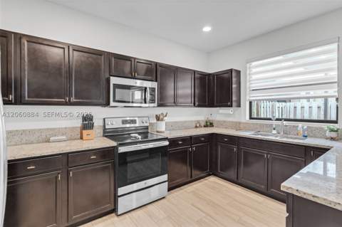 11429 SW 253rd St, Homestead FL - photo 14 of 47