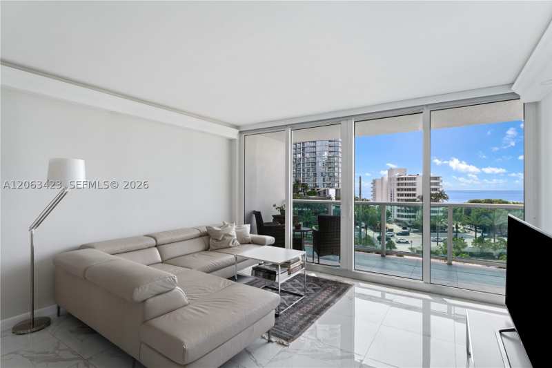 1 bedroom Condominium at 100 Bayview Dr 709, Arlen House East Condo, Sunny Isles Beach — photo 1