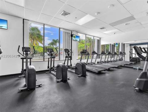 100 Bayview Dr 709, Sunny Isles Beach FL - photo 22 of 29