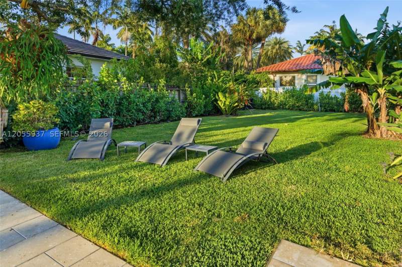 5 bedroom SingleFamilyResidence at 10795 SW 34th St, University Park, Miami — photo 3