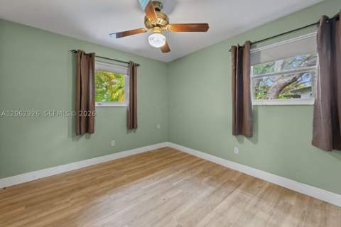 8331 SW 156th St, Palmetto Bay FL - photo 10 of 28