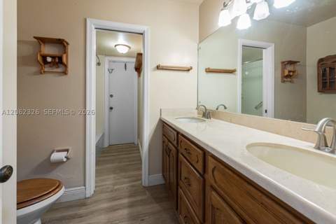 8331 SW 156th St, Palmetto Bay FL - photo 14 of 28