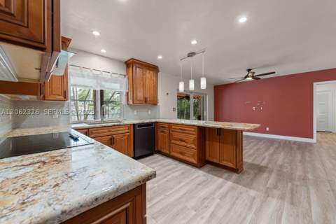 8331 SW 156th St, Palmetto Bay FL - photo 7 of 28
