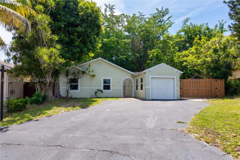 3 bedroom SingleFamilyResidence at 25039 SW 127th Pl, Princetonian By The Park, Homestead — photo 1