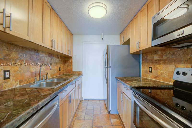 2 bedroom Condominium at 2350 NE 135th St 1503, Vecino Del Mar Condo, North Miami — photo 3