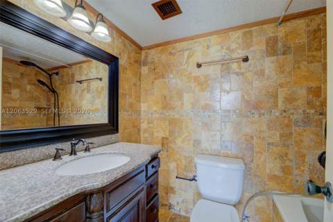 2350 NE 135th St 1503, North Miami FL - photo 7 of 14