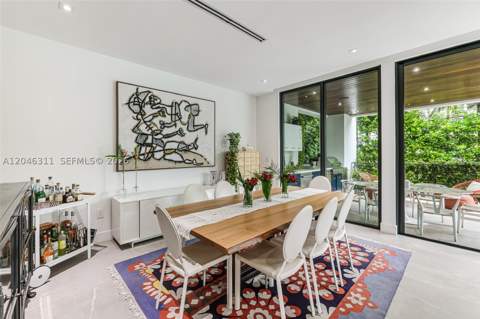 445 Ridgewood Rd, Key Biscayne FL - photo 12 of 35