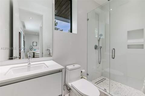 445 Ridgewood Rd, Key Biscayne FL - photo 20 of 35