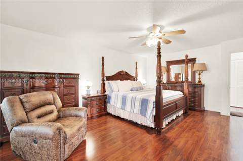10825 SW 91st Ln, Miami FL - photo 14 of 47