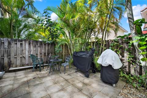 10825 SW 91st Ln, Miami FL - photo 20 of 47