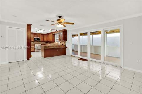 10825 SW 91st Ln, Miami FL - photo 8 of 47