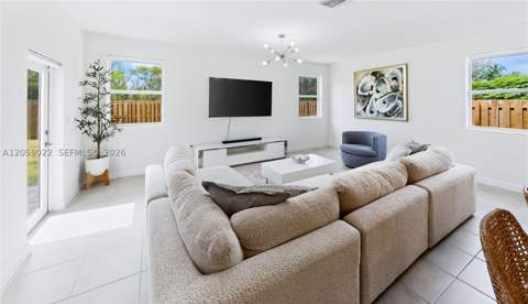 2208 SE 30th St, Homestead FL - photo 8 of 79