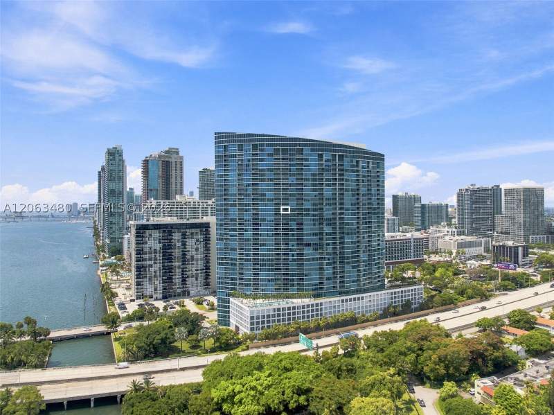 1 bedroom Condominium at 601 NE 36th St 2308, Blue Condo, Miami — photo 4