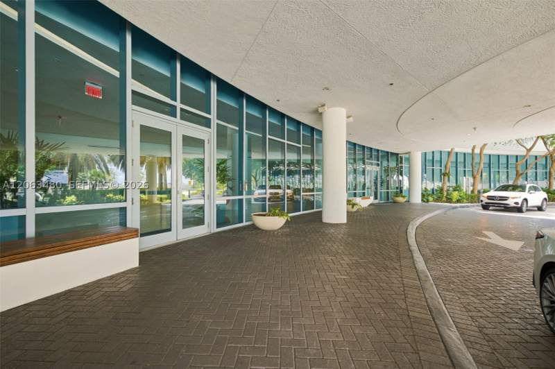1 bedroom Condominium at 601 NE 36th St 2308, Blue Condo, Miami — photo 5