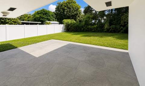 1141 NE 166th St, North Miami Beach FL - photo 11 of 11